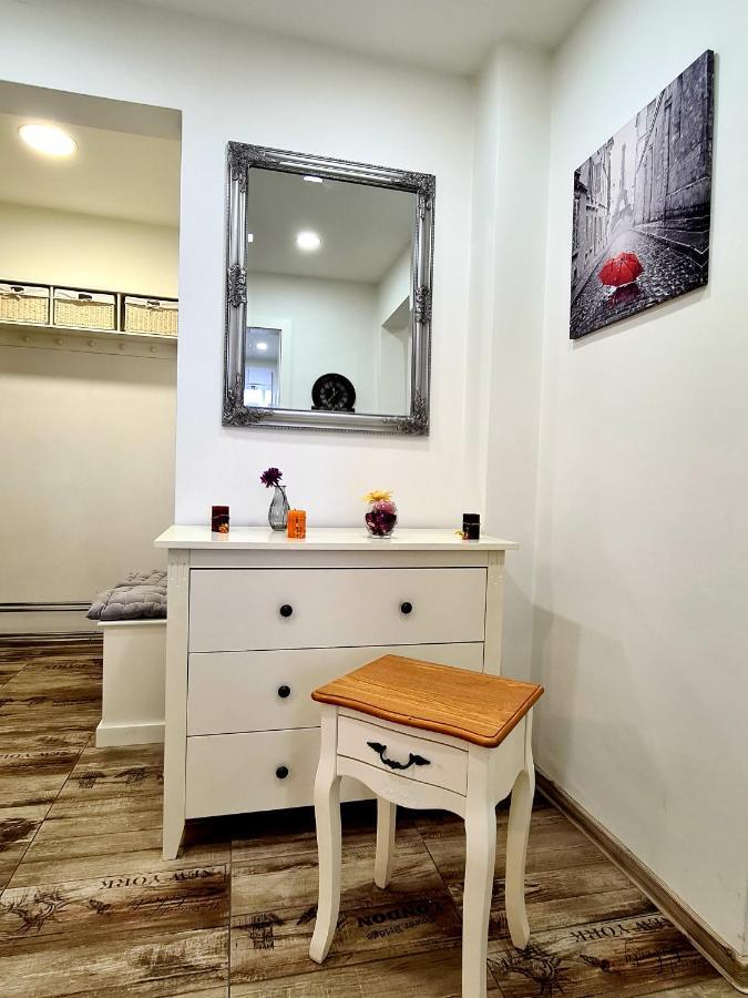 Best Apartment Central Hunedoara Luaran gambar